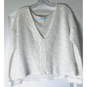 Vintage Cropped Style Sweater‎ Women's Med. White Textured Knit Boho V Neck Lace
